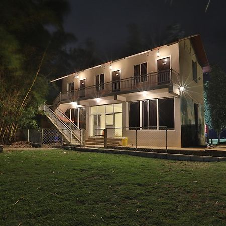 Trippr Chikkamagaluru Hostel Chikmagalūr Buitenkant foto