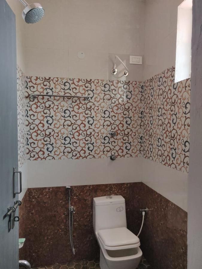 Trippr Chikkamagaluru Hostel Chikmagalūr Buitenkant foto