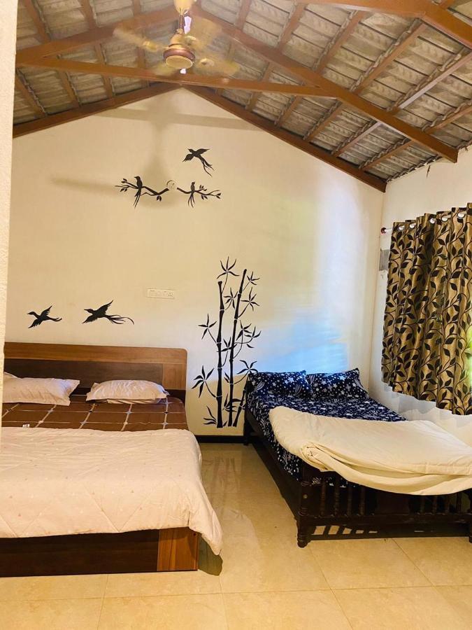 Trippr Chikkamagaluru Hostel Chikmagalūr Buitenkant foto