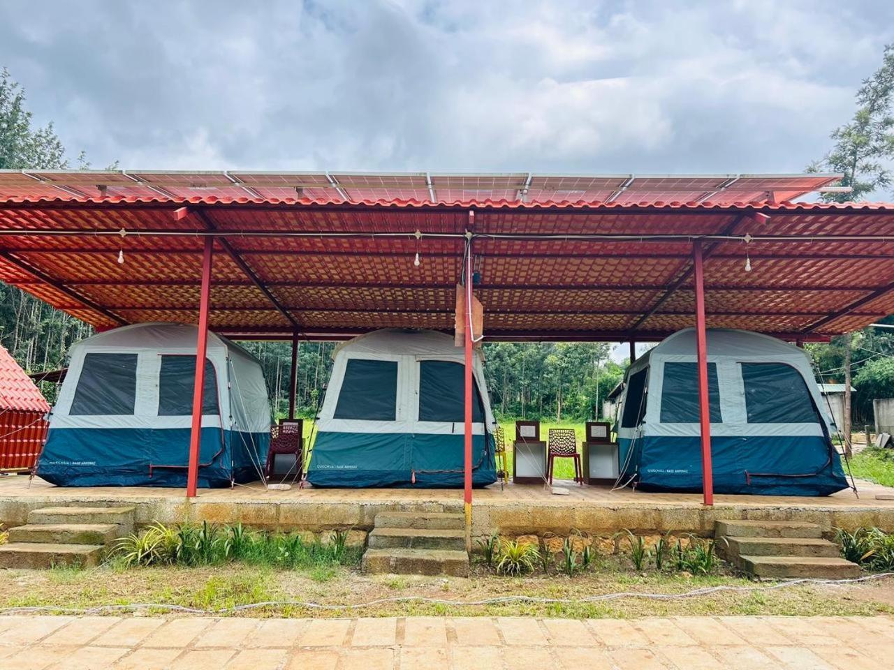 Trippr Chikkamagaluru Hostel Chikmagalūr Buitenkant foto