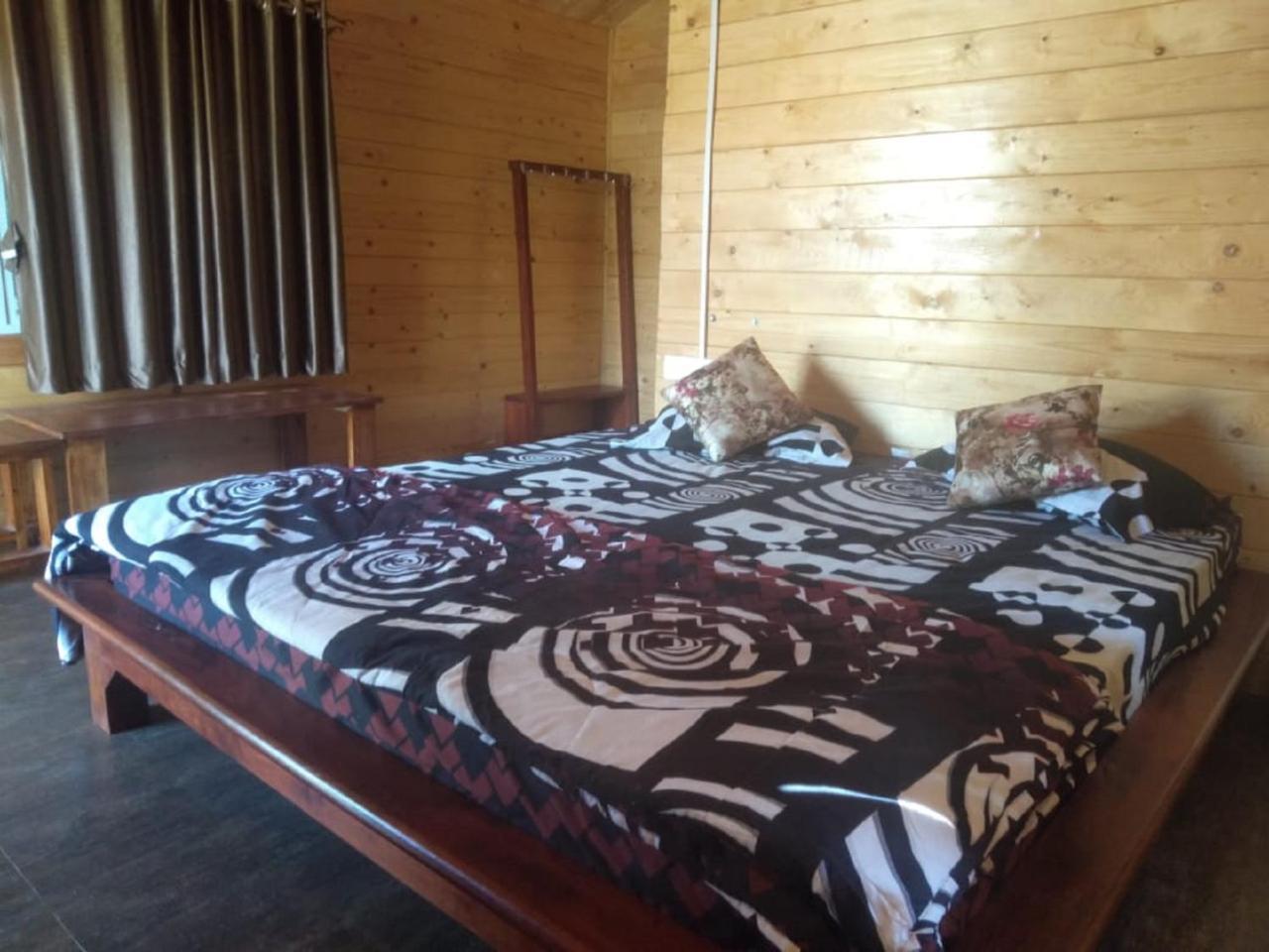 Trippr Chikkamagaluru Hostel Chikmagalūr Buitenkant foto