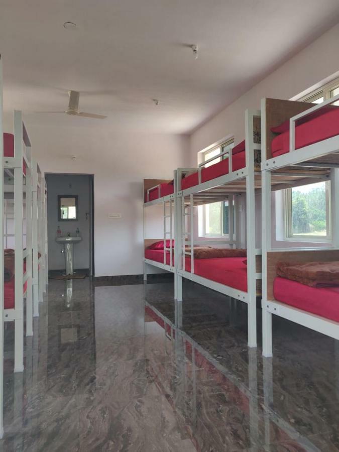 Trippr Chikkamagaluru Hostel Chikmagalūr Buitenkant foto
